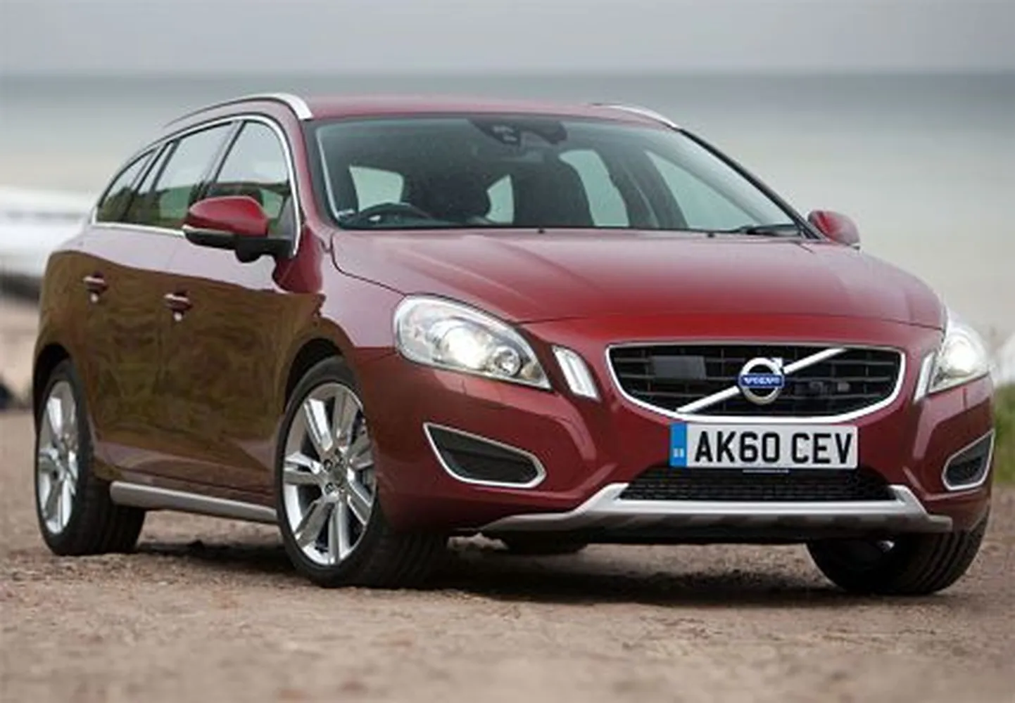 Volvo V60 pistikhübriid