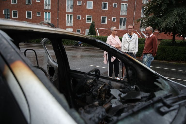 Põlenud auto Göteborgis Frölundas