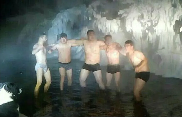 Hiinlased Siberi pakases ujumas