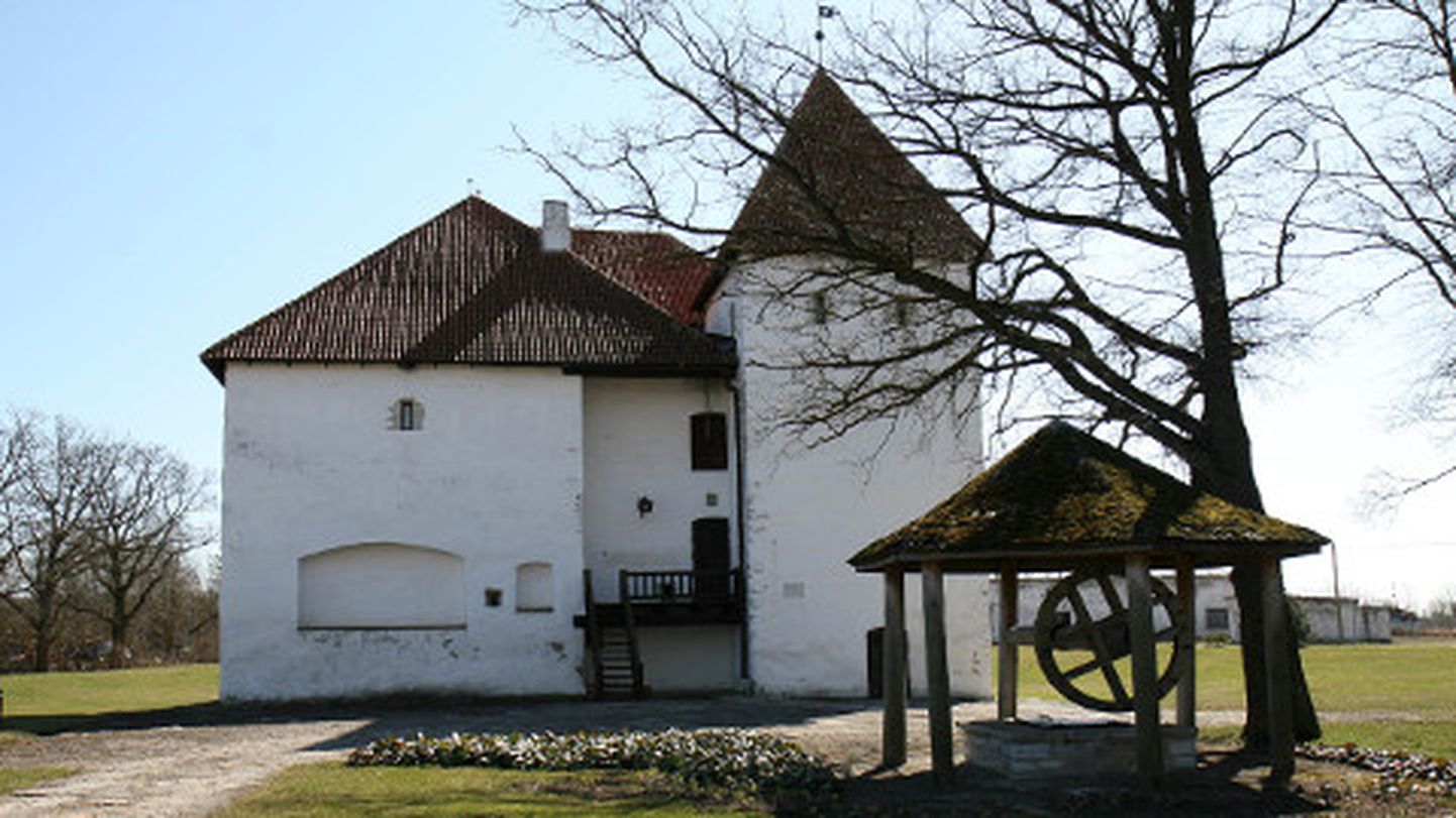 Mai alguses avab Purtse kindlus külastajatele oma uksed, oodates külalisi kuus päeva nädalas.
