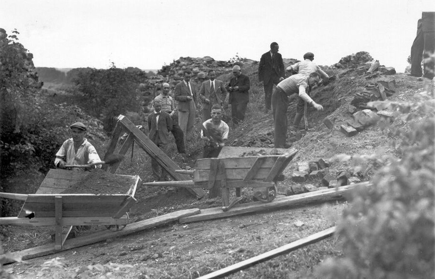 Viljandi ordulinnuse väljakaevamised aastal 1939