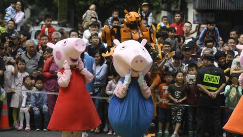 Свинство: мультфильм про свинку Пеппу испортил болельщикам трансляцию бойцовского поединка