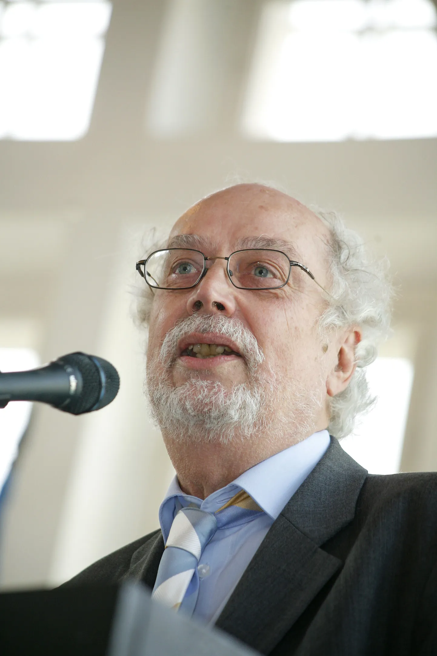 Ulrich Kronauer.