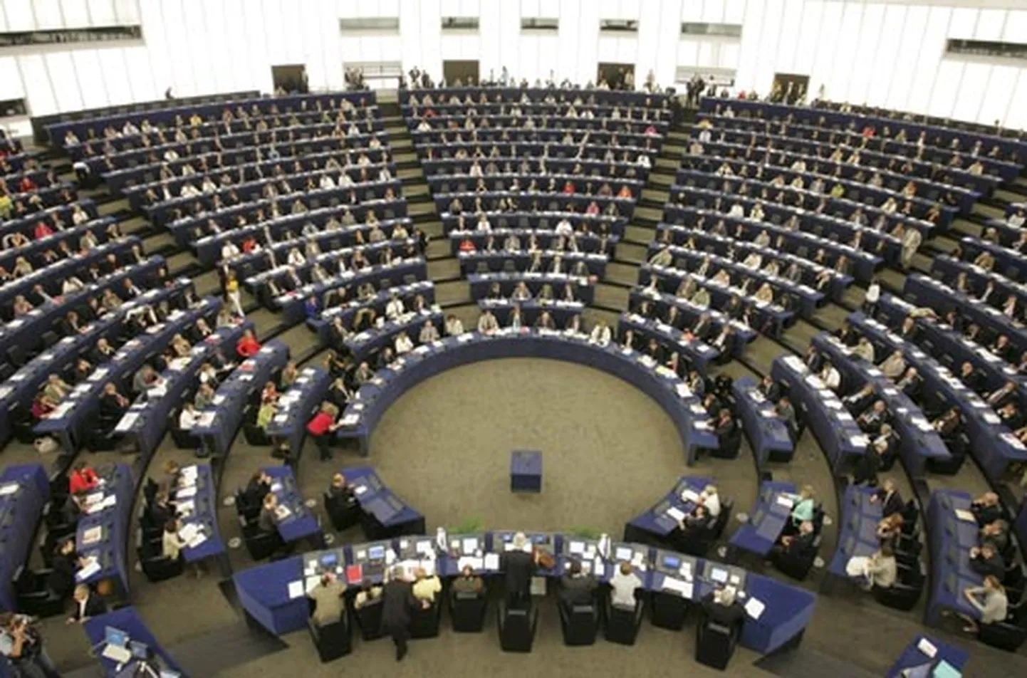 Европарламент