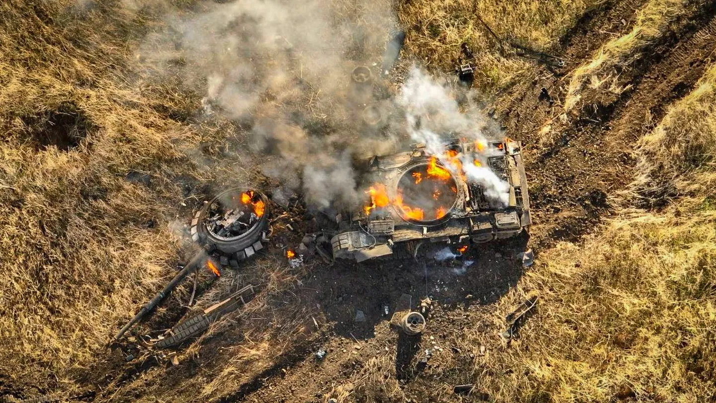 В ходе военных действий в Украине Россия потеряла почти две трети своих танков.