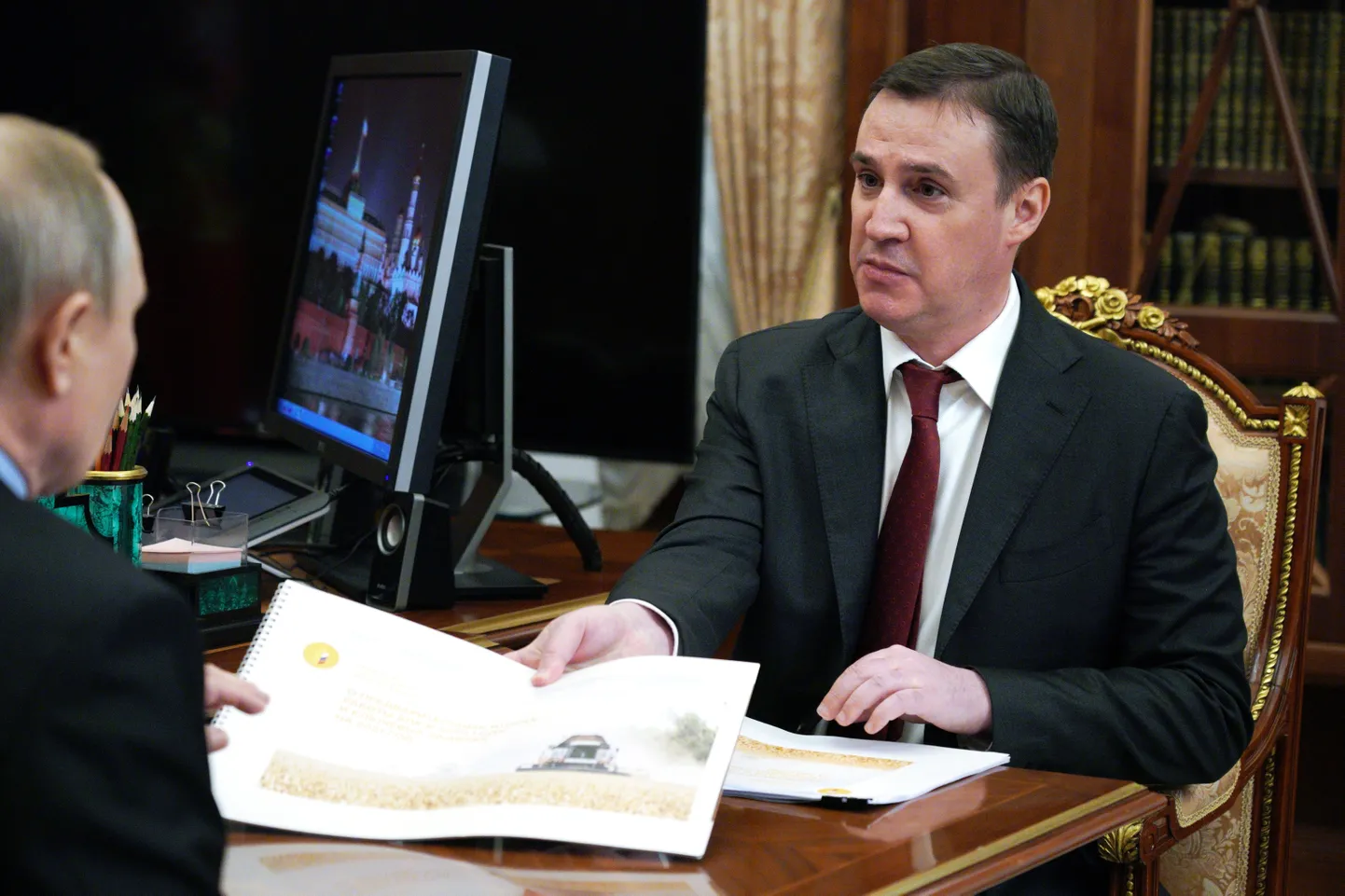 Venemaa põllumajandusminister Dmitri Patrušev kohtumisel Putiniga.