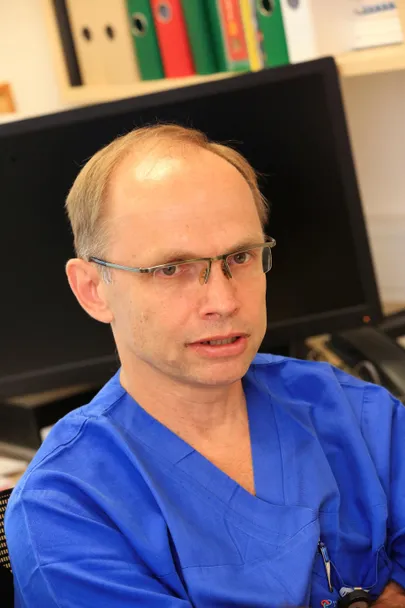 Professor Joel Starkopf.