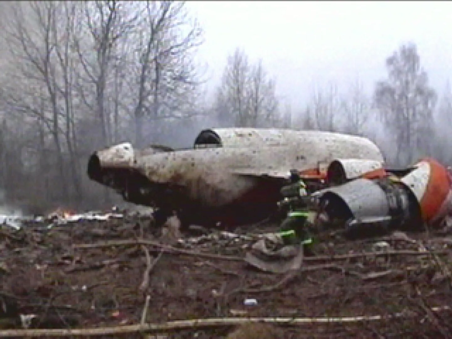 Самолет Ту-154, разбившийся под Смоленском.