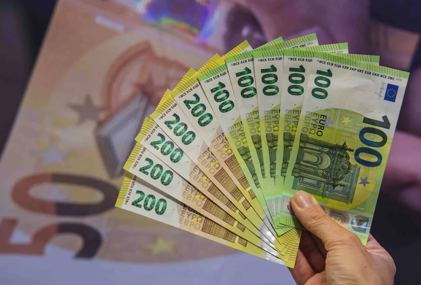 Oma raha usaldatakse pigem roboti kui finantskonsultandi kätte.