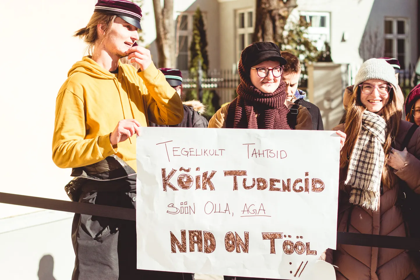Õppurid kogunevad piketile tasuta hariduse eest seisma