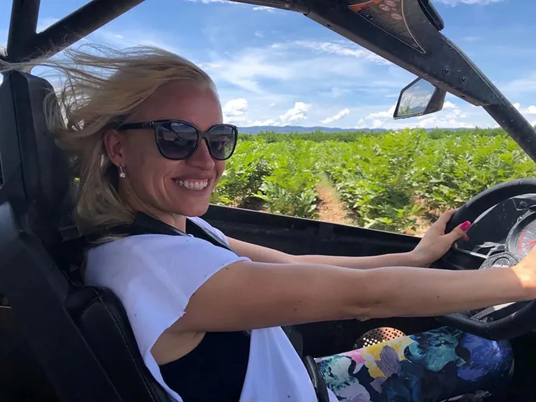 Rhonita Miller, kes kaotas gängitulistamises elu