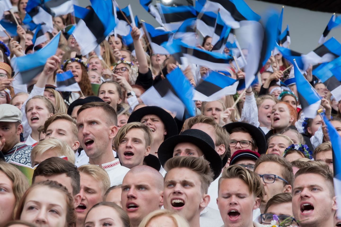 Tallinn. 02JUL17. Noorte laulupidu Tallinna Lauluväljakul. Peo lõpuosa. Foto: Erik Prozes, Postimees