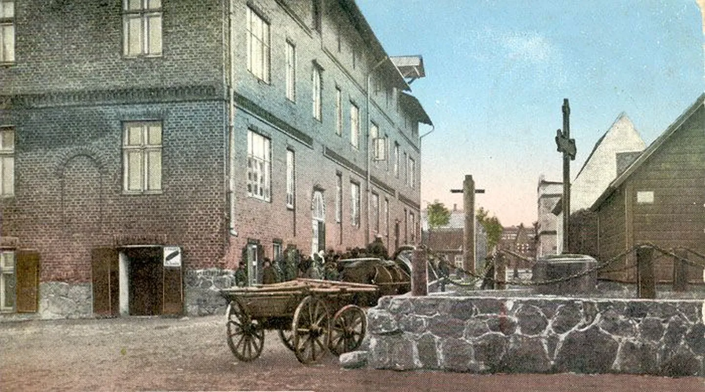 Hommiku tänav Port Arturi nurgalt nähtuna 1916.