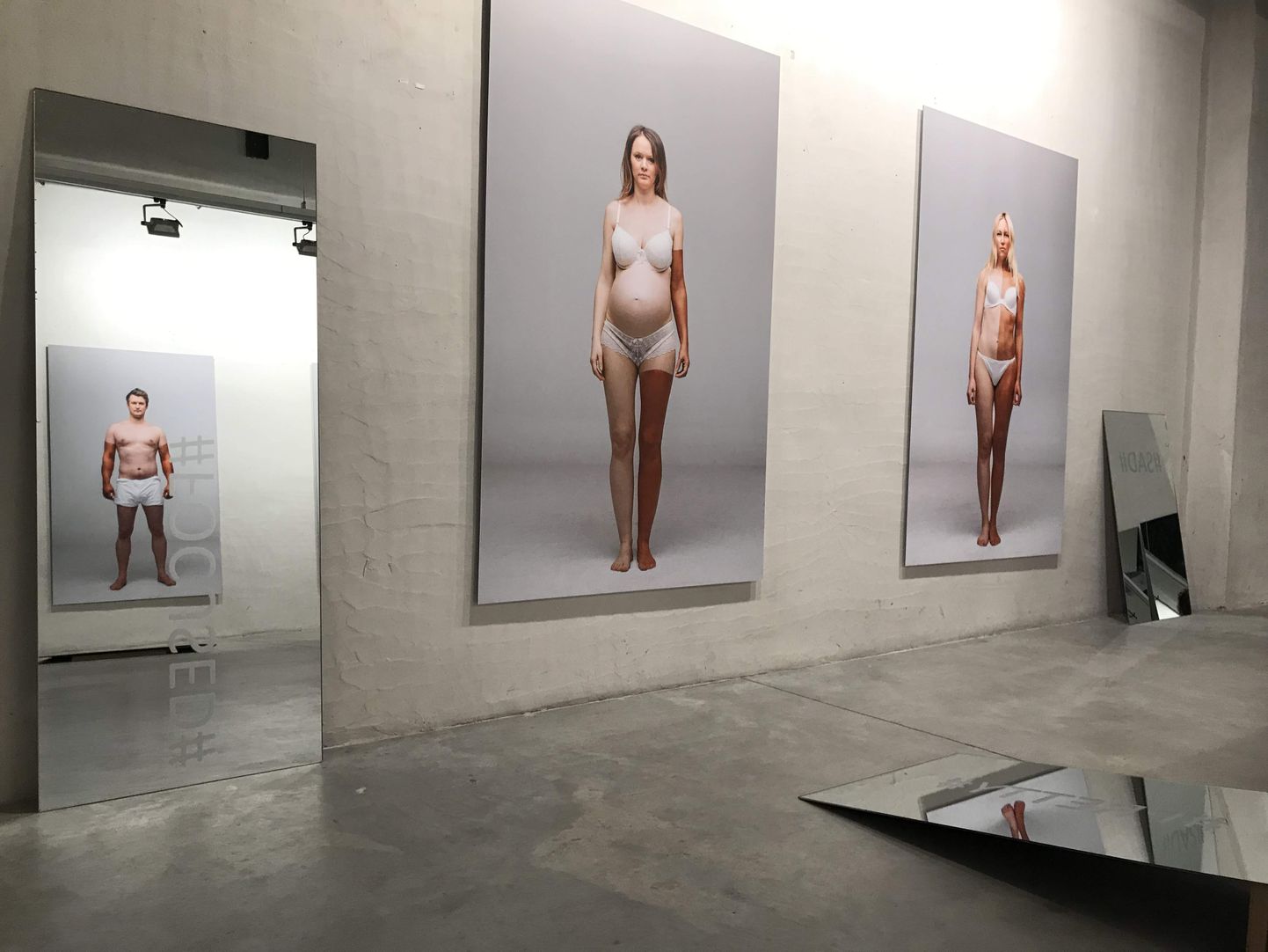Vaade Maarit Murka näitusele “Illusioonid” ArtDepoos.