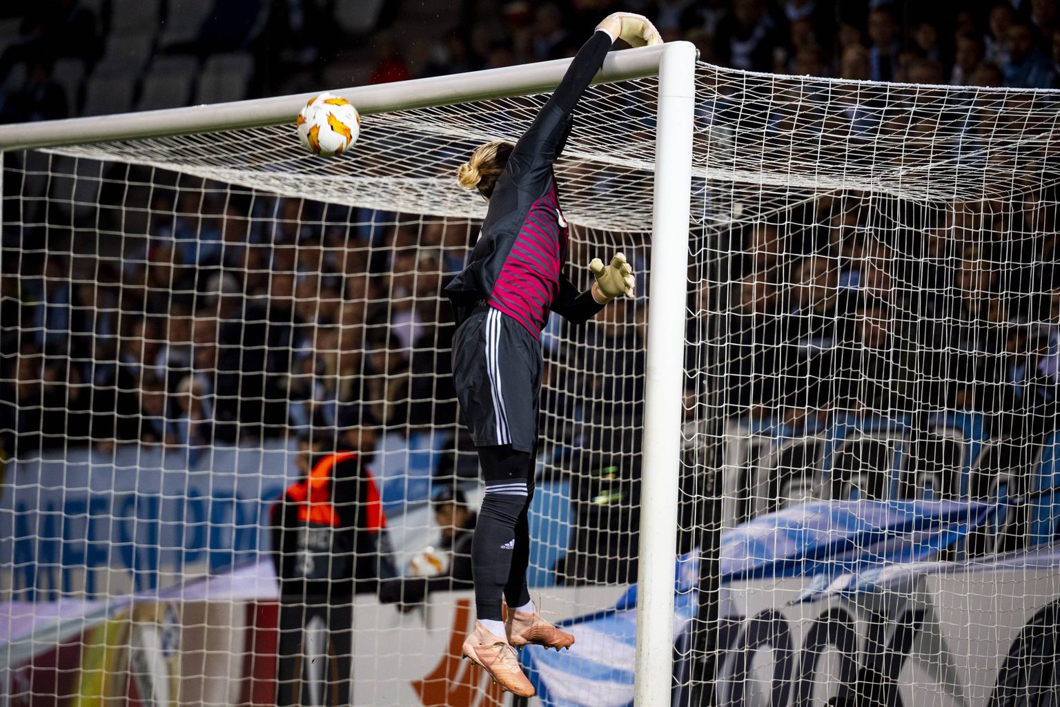 Loris Karius tegi seda jälle!