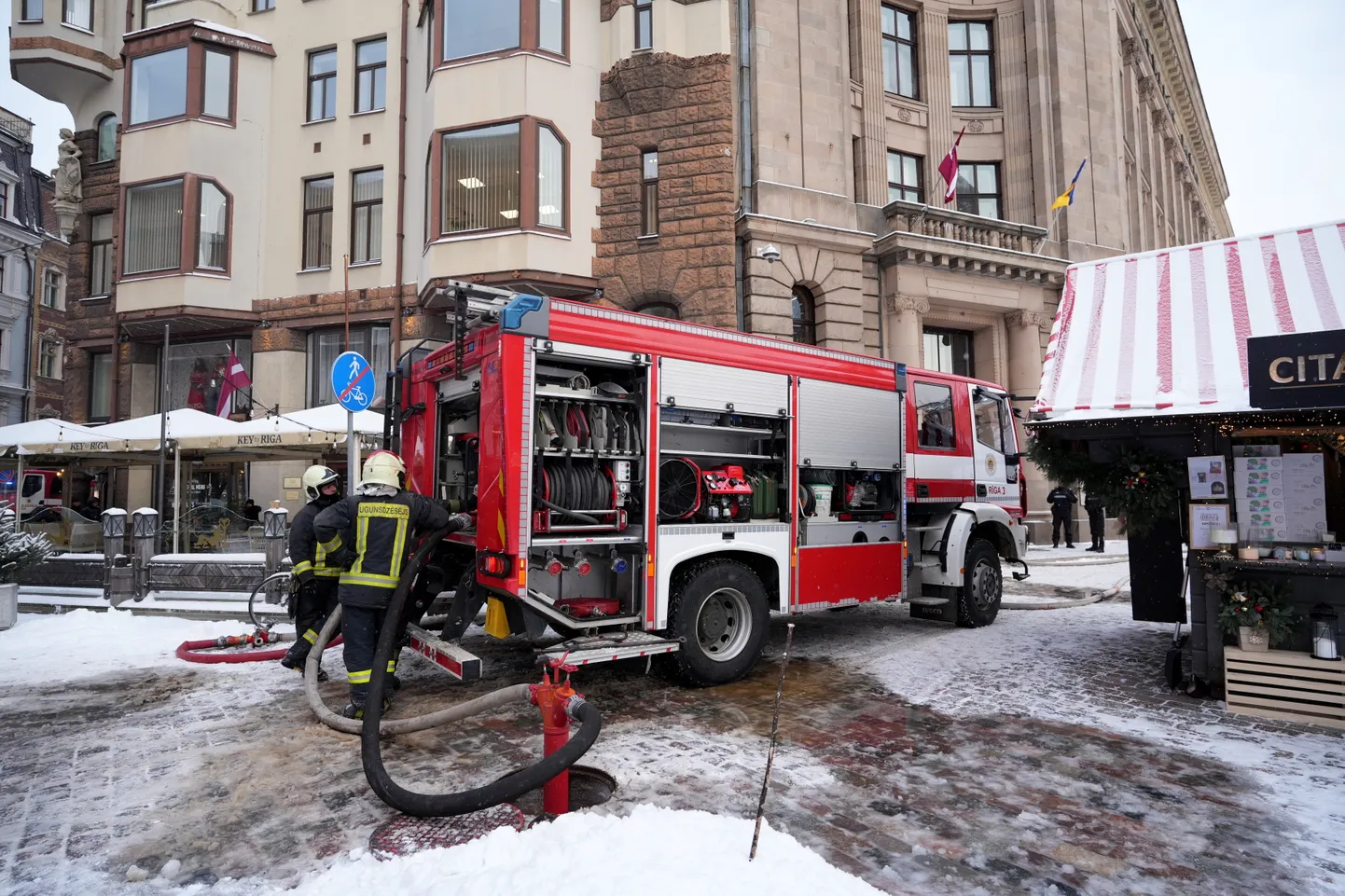 Из здания Латвийского радио из-за задымления эвакуировали людей