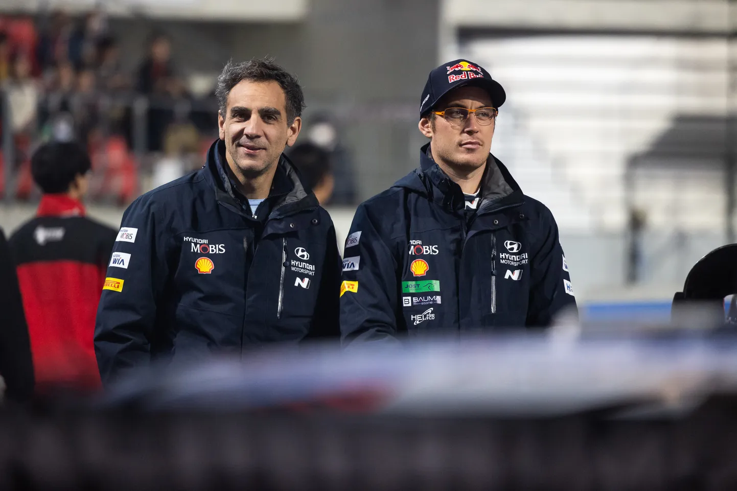 Cyril Abiteboul (vasakul) ja Thierry Neuville.