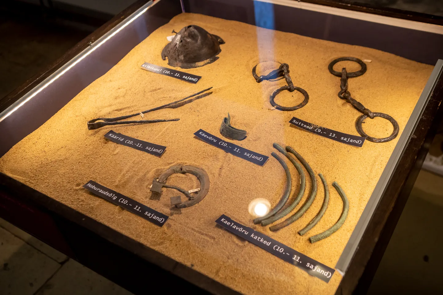 Saaremaa Muuseumi arheoloogiakogu leiud. Pilt on illustreeriv.