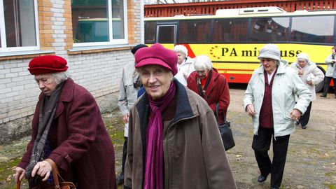 Septembri pensionid ja puudega inimeste toetused makstakse välja veidi hiljem