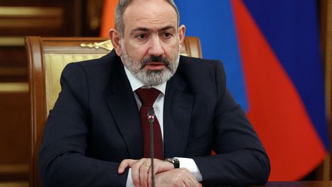 Armeenia opositsioon ühendab Pašinjani tagandamiseks jõud