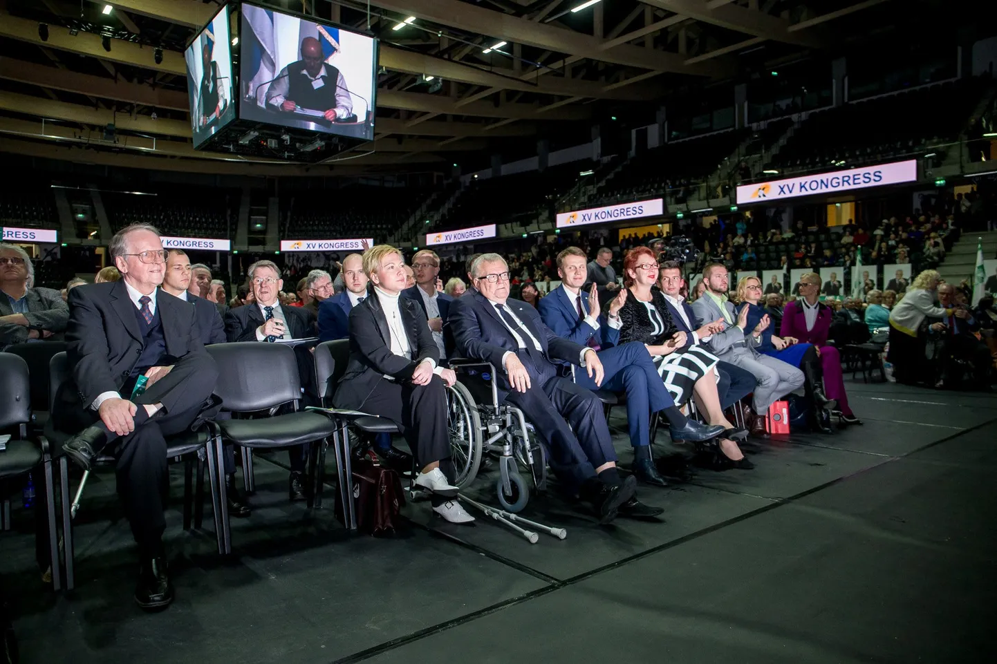 Eile Keskerakonna kongressil erakonna esimeheks valitud Edgar Savisaar nimetas uuteks aseesimeesteks Yana Toomi, Siret Kotka, Olga Ivanova ja Jaanus Karilaiu.