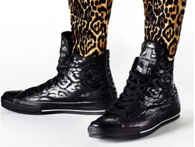 Converse givenchy on sale