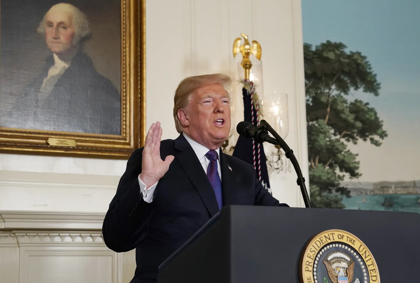 USA alustas koos Suurbritannia ja Prantsusmaaga rünnakuid Süüria vastu, teatas president Donald Trump reede õhtul.