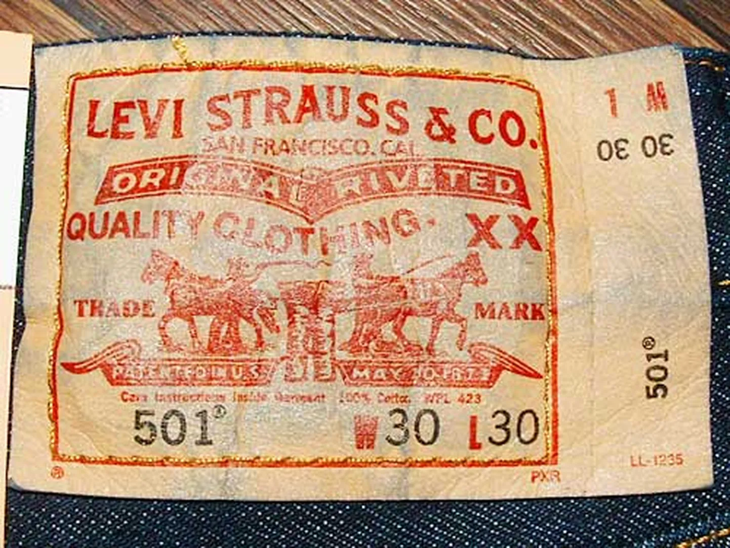 Levi Straussi teksapüksid.