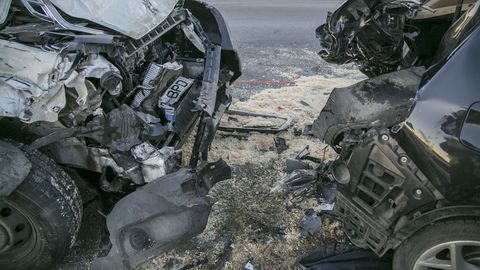 Фото и видео: при столкновении микроавтобуса с BMW пострадал 12-летний ребенок