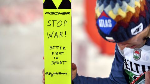 Kolmekordne olümpiavõitja avaldas võistluse ajal toetust Ukrainale: lõpetage see sõda!