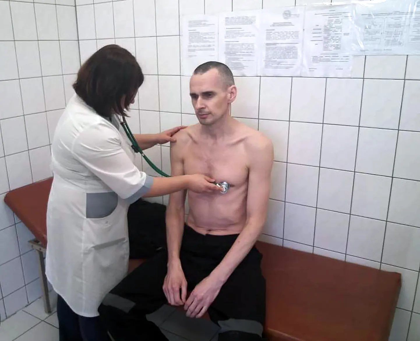 Ametlik pilt Venemaa vanglas näljastreiki pidavast Ukraina filmirežissöörist Oleg Sentsovist.