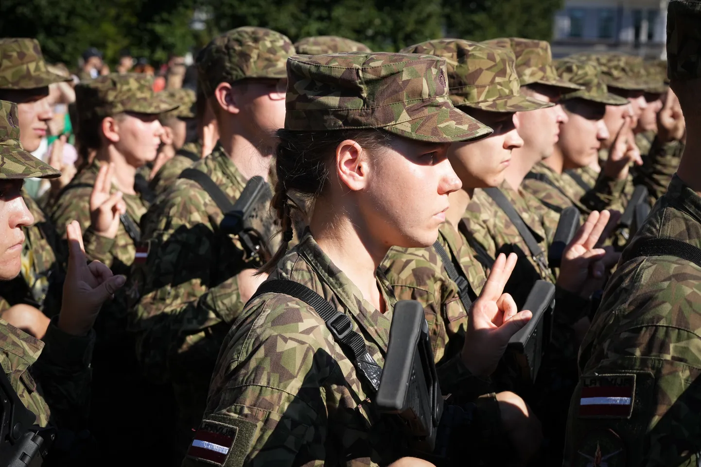 Valsts prezidents Edgars Rinkēvičs piedalās Valsts aizsardzības dienesta un militārās pamatapmācības karavīru zvēresta nodošanas ceremonijā