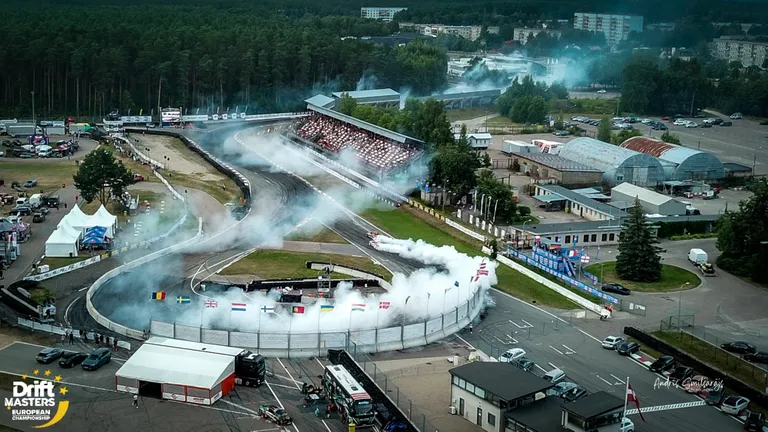 Driftmasters Eiropas čempionāta posmi Biķernieku trasē, kur tika noskaidroti “Drift King of Riga” titula ieguvēji
