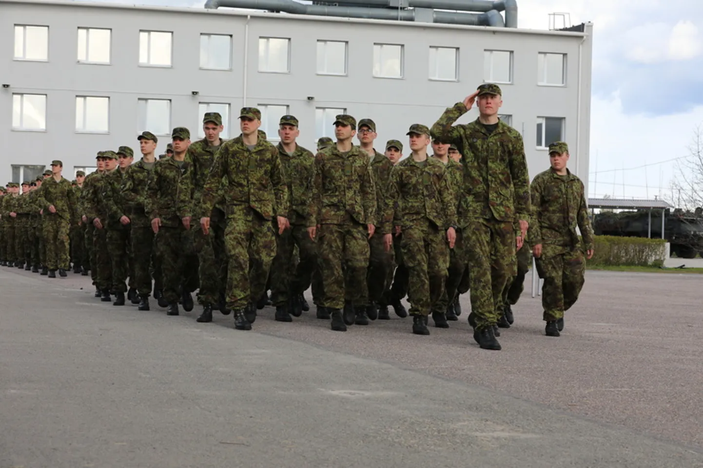 Вируский пехотный батальон с июня делит йыхвиский военный городок с Калевским пехотным батальоном.