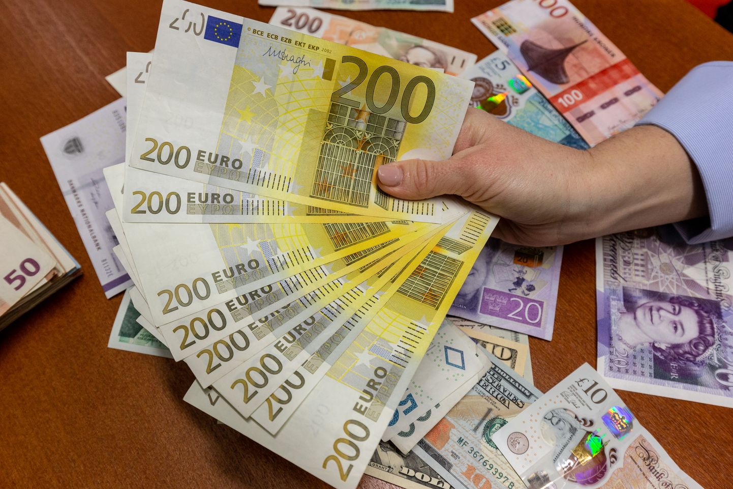 Üks Tartu mees jäi petiste tegutsemise tõttu ilma 18 000 eurost.
