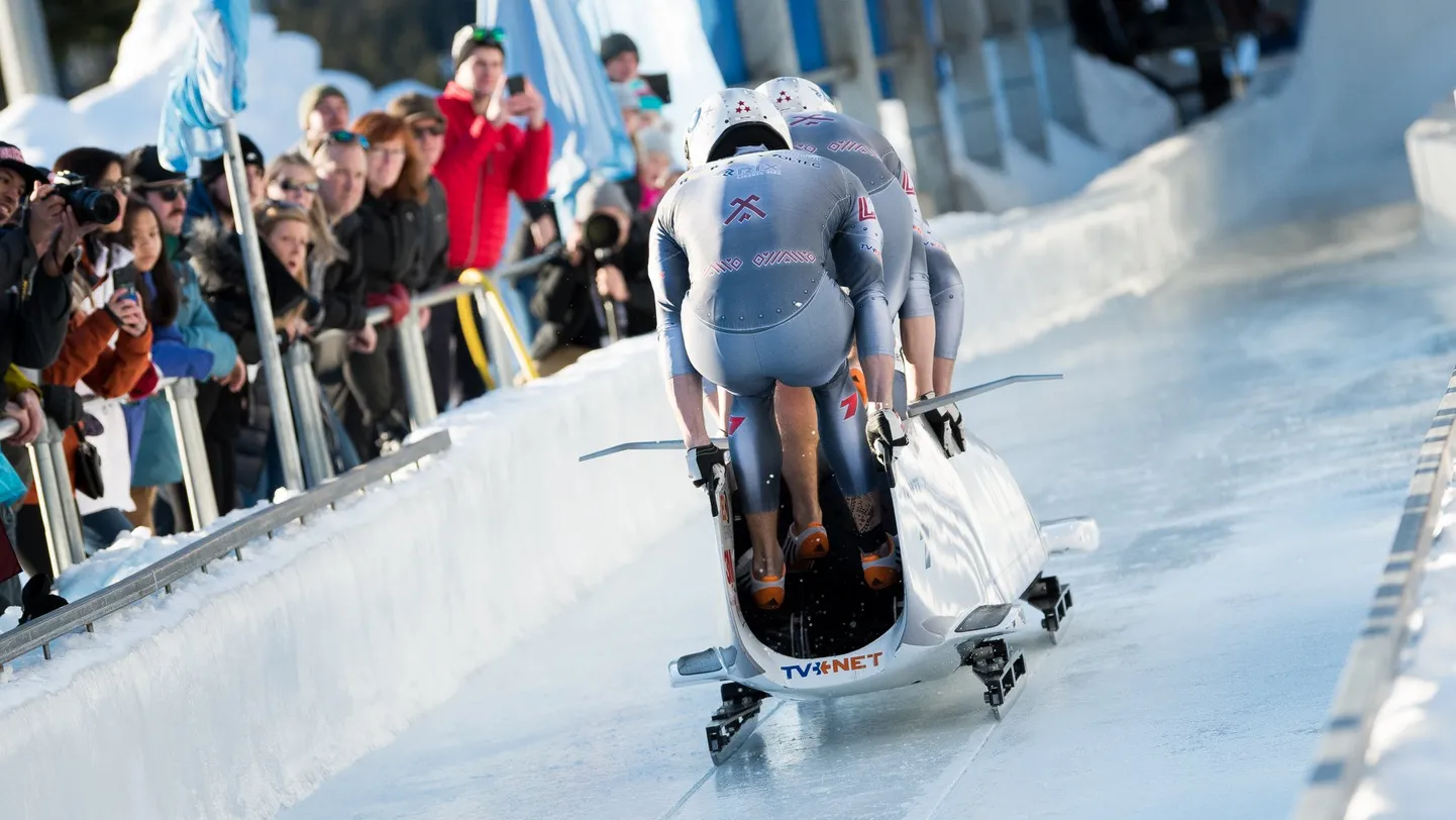 Latvijas bobslejisti Oskars Ķibermanis, Arvis Vilkaste, Jānis Strenga un Matīss Miknis