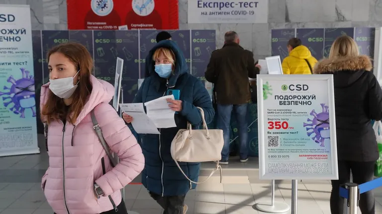 На Украине полностью вакцинированы только 20% населения