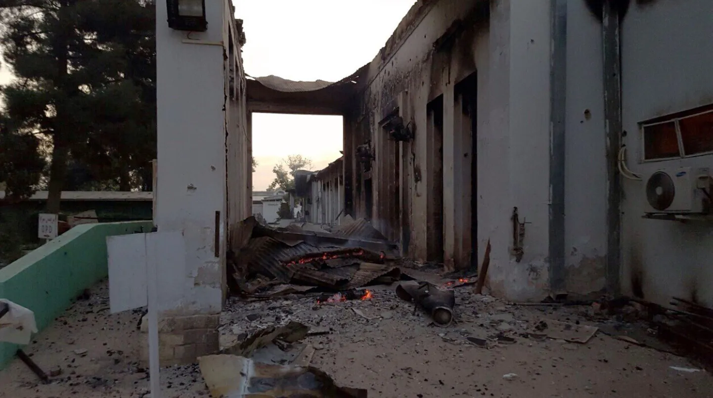Purustused Kunduzi haiglas, kus USA õhulöökide tõttu hukkus 16 inimest, sealhulgas üheksa Piirideta Arstid töötajat.