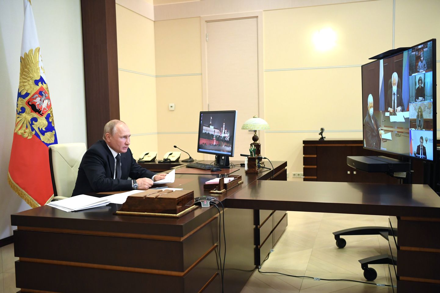«Katastroofi ulatus sunnib meid pöörduma teie poole. Palun pöörake oma tähelepanu Dagestanile,» ütles mufti esmaspäeval videolingi kaudu Venemaa presidendile Vladimir Putinile.