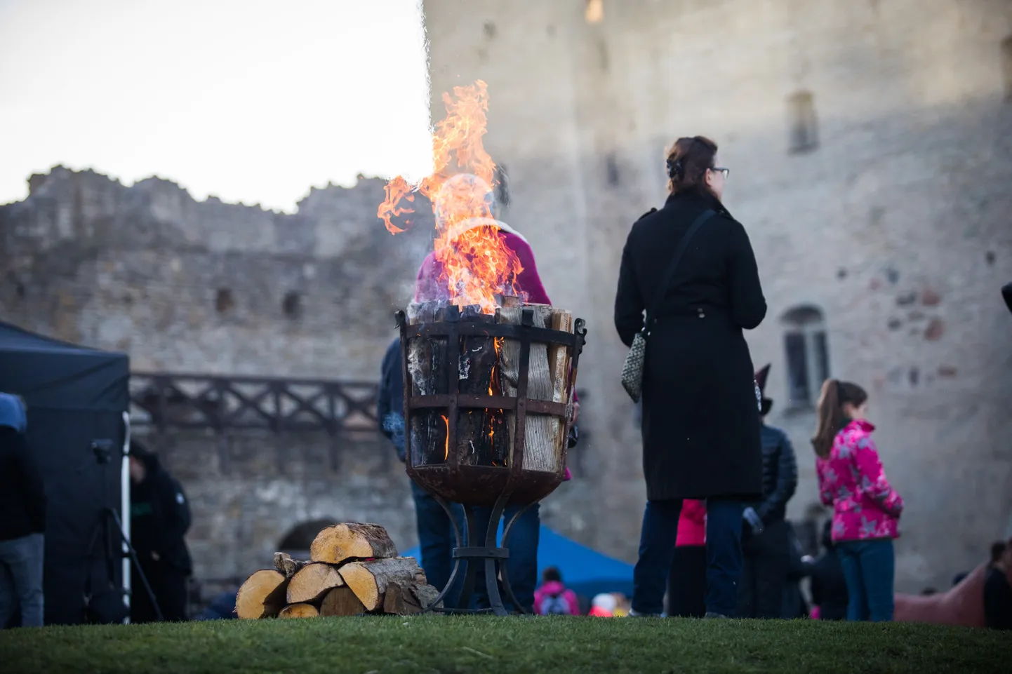 30. aprill 2018 , Lääne-Virumaa , Eesti, Rakvere
pidu, volbriöö, nõiad

Fotol: Volbriöö Rakvere linnuses.

Foto: Meelis Meilbaum / Virumaa Teataja