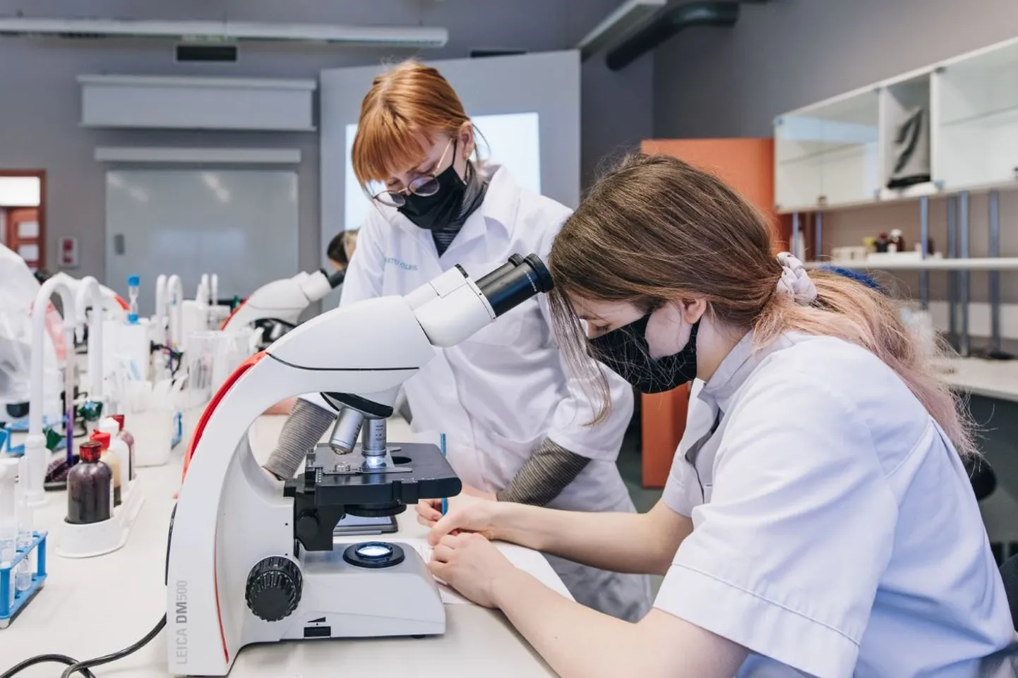 Kõik huvilised saavad külastada ka molekulaarbioloogia laborit ja näha, kuidas seal igapäevast tööd tehakse.