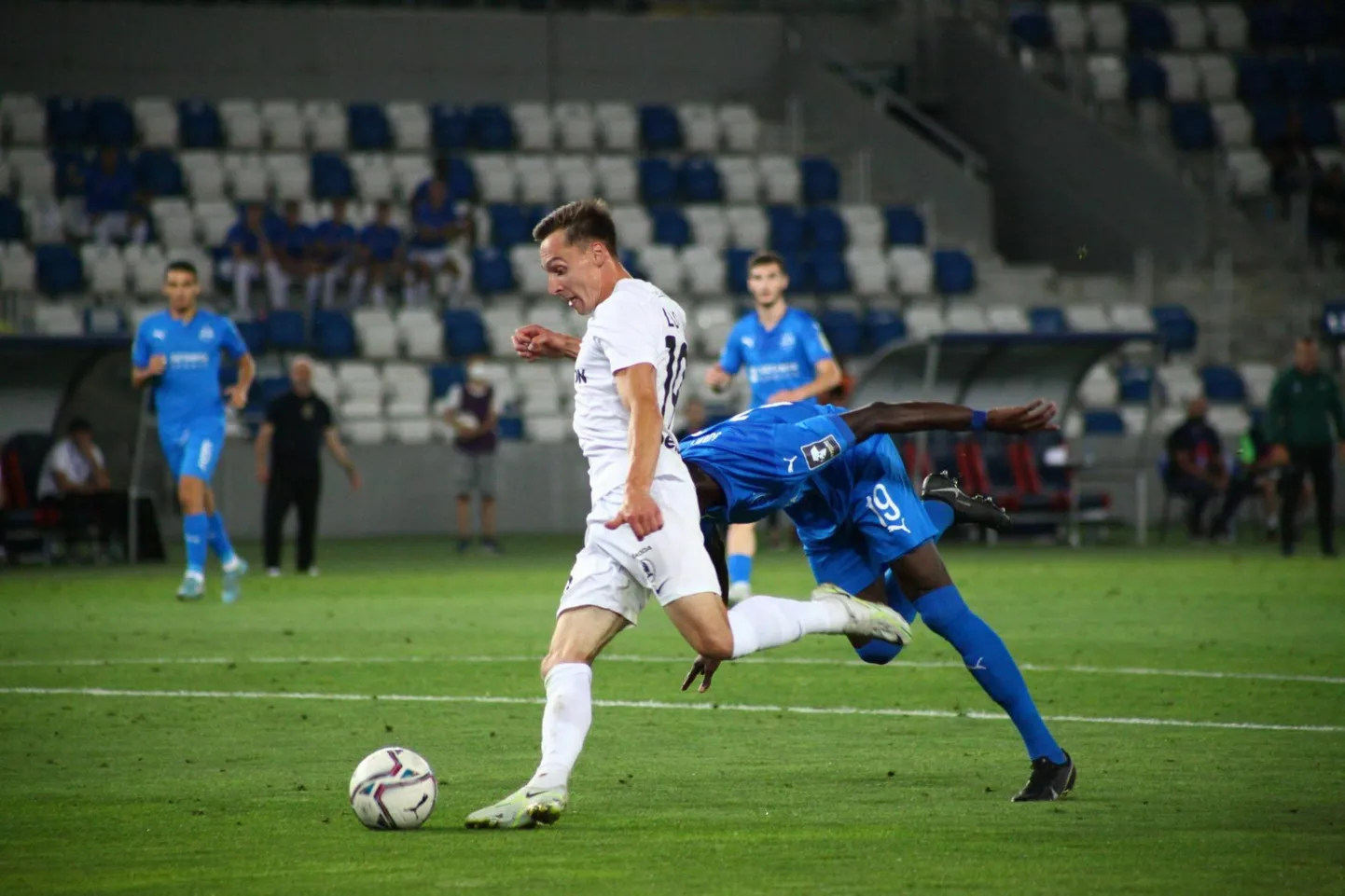 Just see Siim Lutsu löök viigistas Tbilisi Dinamo vastu seisu 1:1 peale.