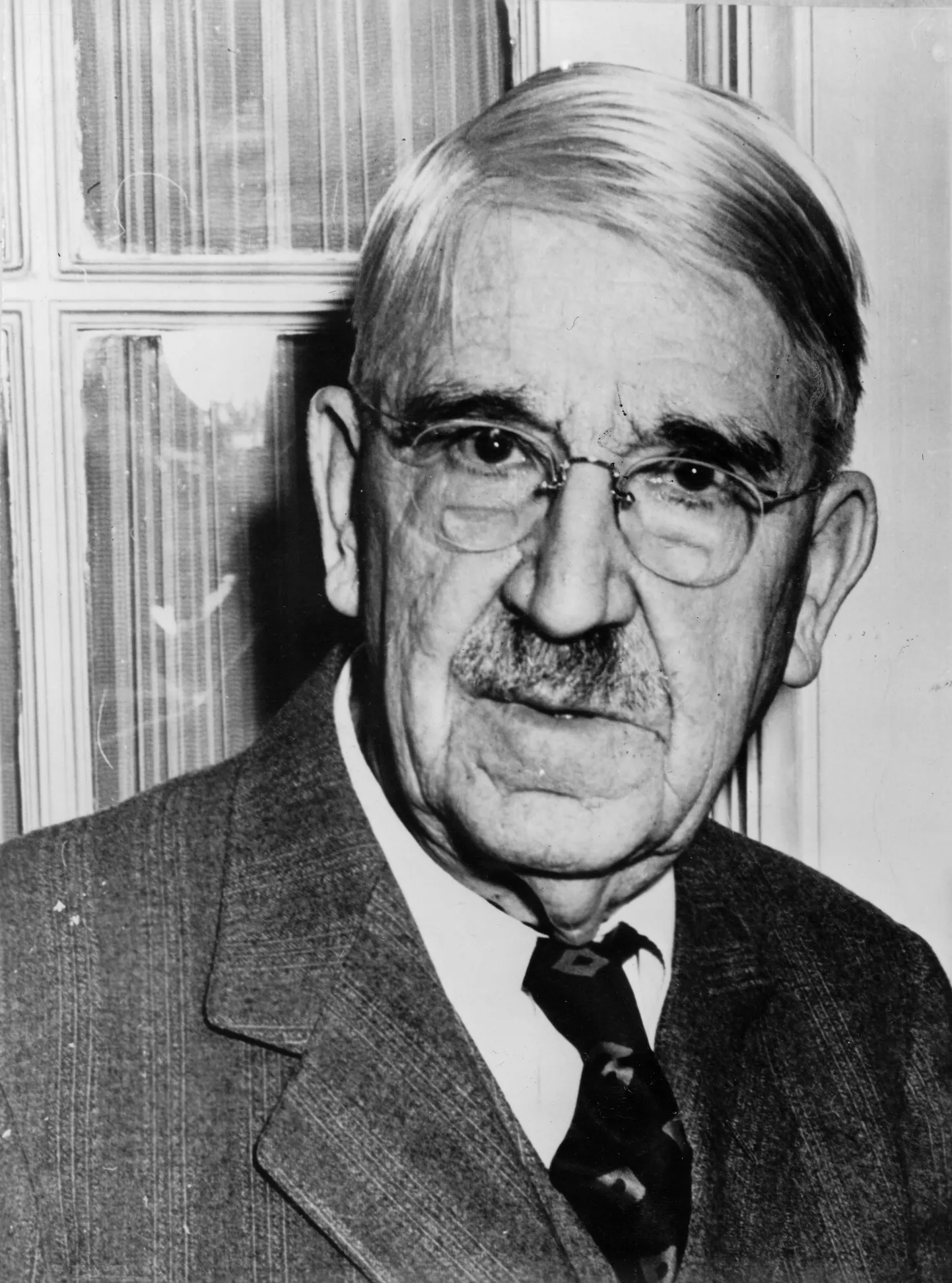 John Dewey, Ameerika filosoof, psühholoog ja õpetlane. Burlington, New York (1859).