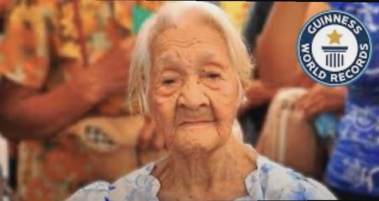 122-летняя долгожительница Франциска Сусано