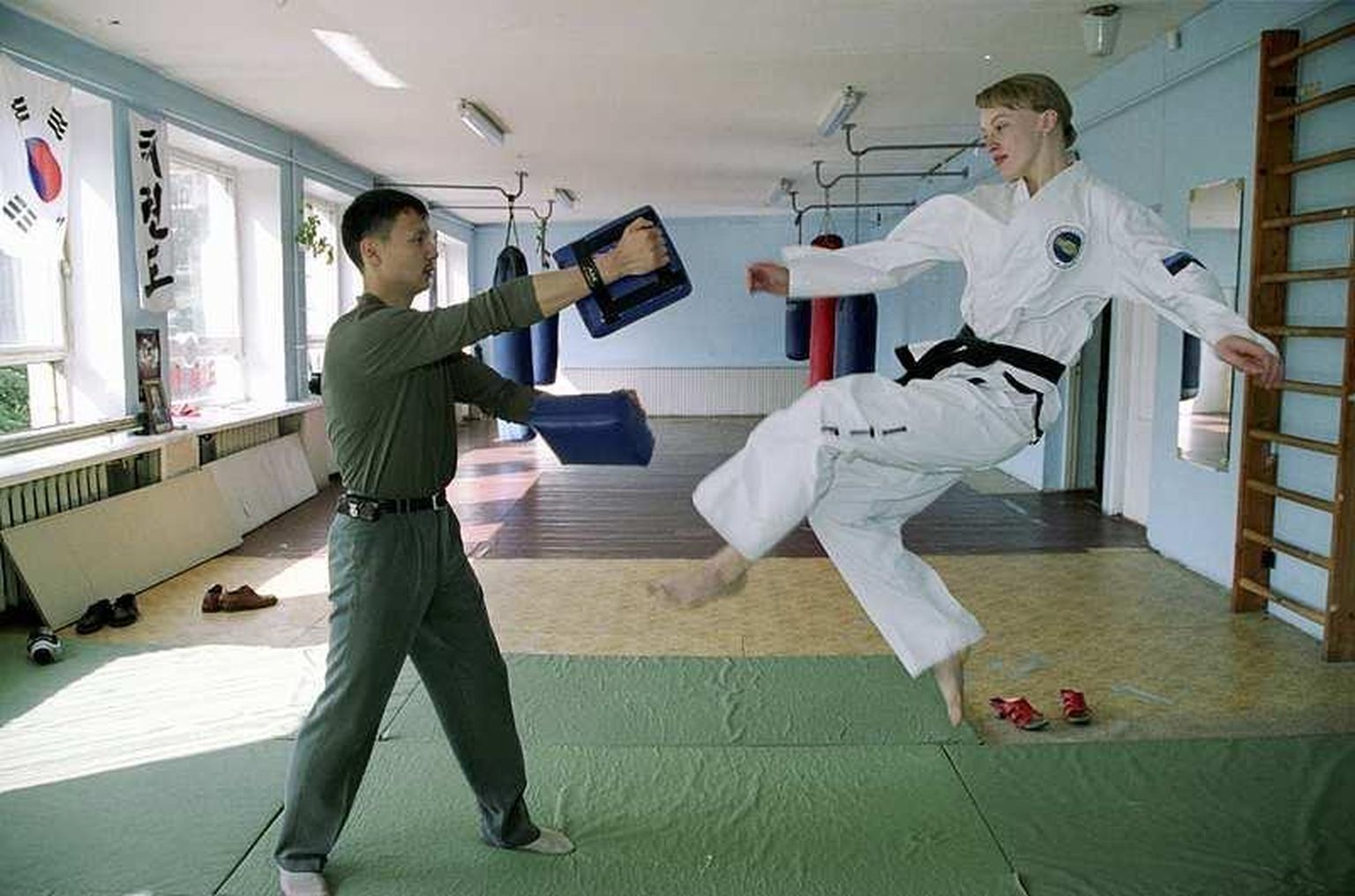 MIhhail Kõlvart ja Ilona Uzlova tunnevad teineteist juba vähemalt 2003. aastast, kui esimene õpetas teisele taekwondo võlusid.