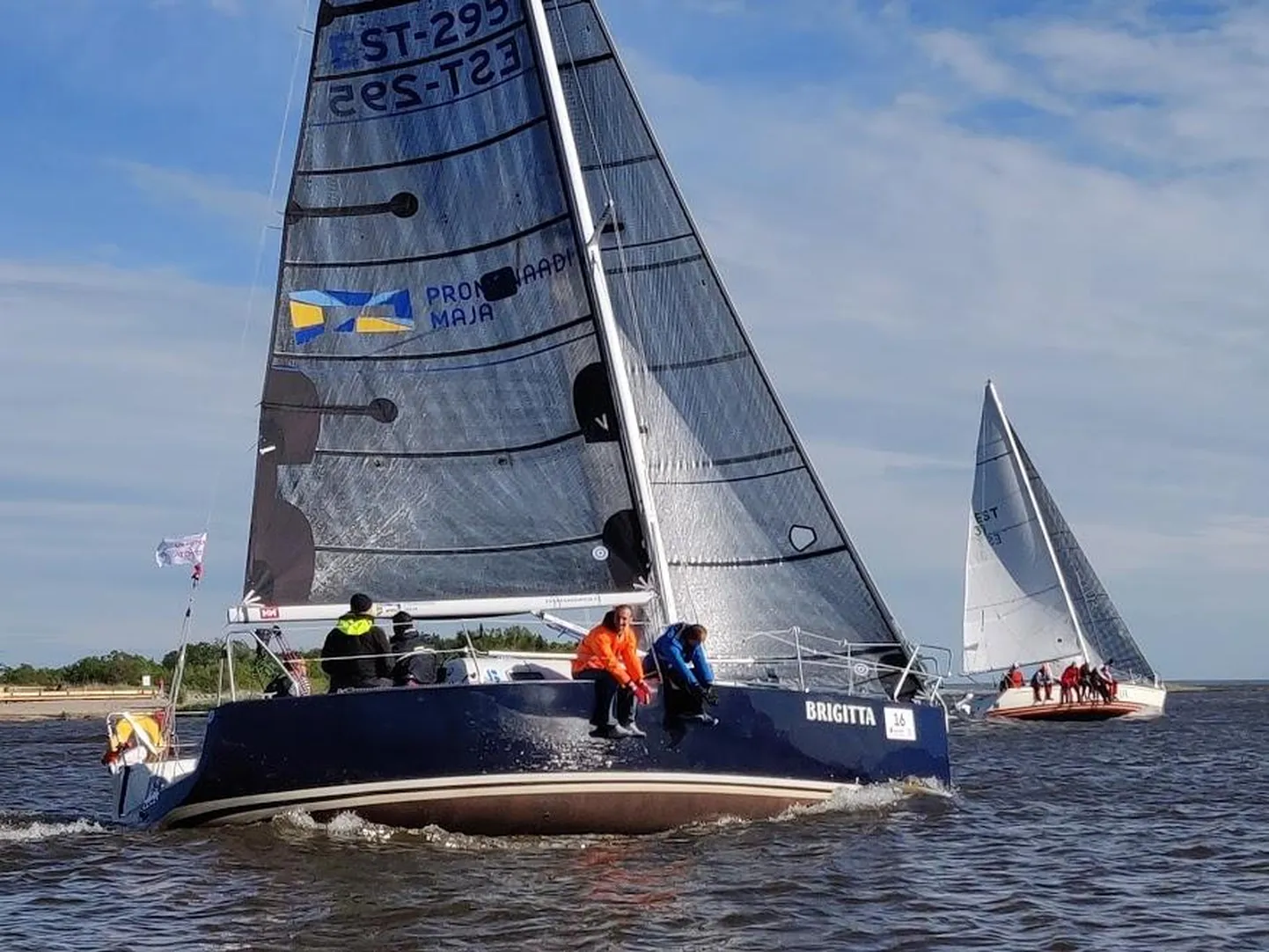 Brigitta meeskond eesotsas kapten Kristjan Rähniga purjetas väiksemate jahtide konkurentsis esimese auhinna vääriliselt.