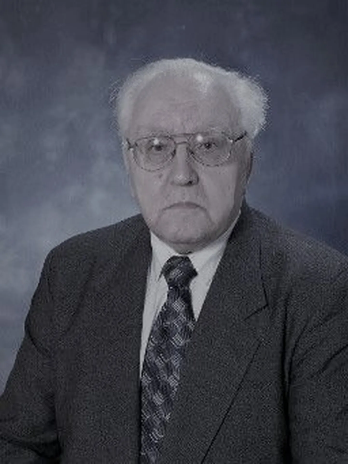 Akadeemik Tšeslav Luštšik