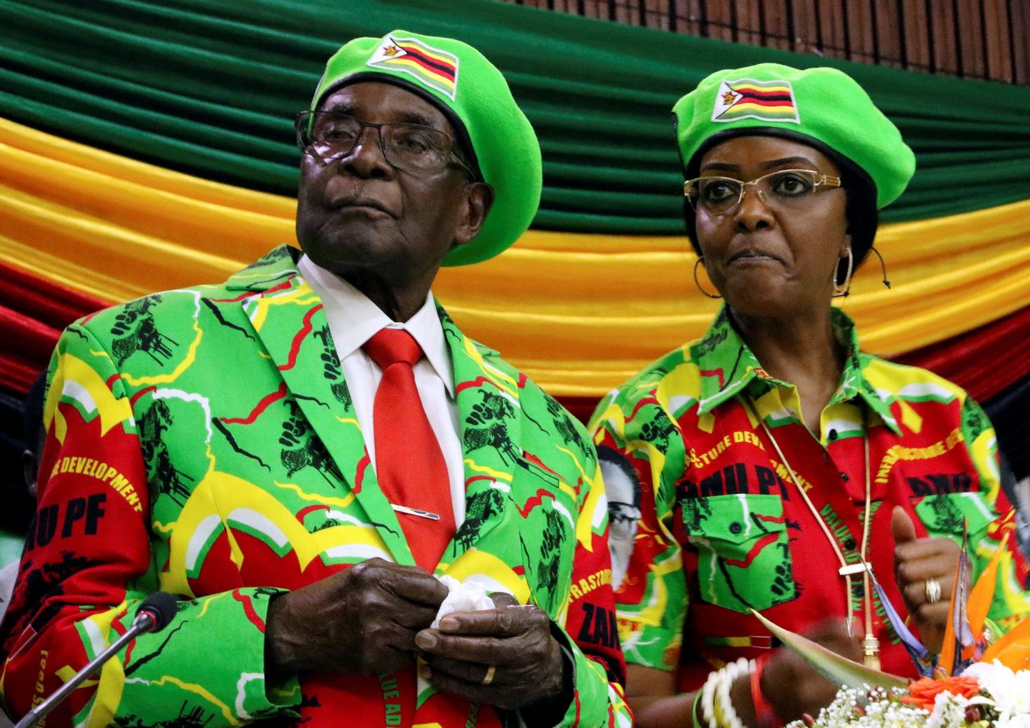 Robert ja Grace Mugabe selle aasta oktoobris Zimbabwe võimupartei ZANU-PFi parteiüritusel Harares.