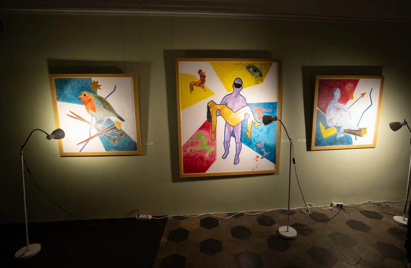 Tauno Toompuu maalinäitus "Alasti Pietà" on toonud Rakvere Galeriisse kunstisõpru üle Eesti.