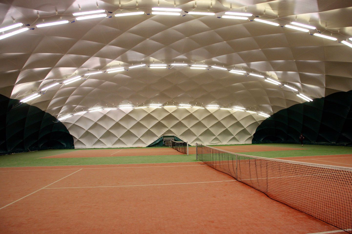 Praegune Viljandi tennisehall